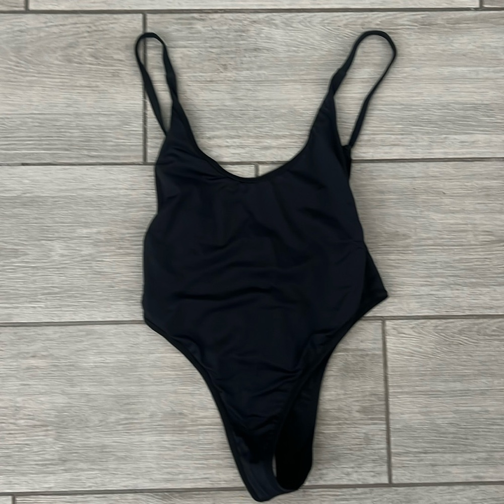 Fabletics Noa Sexy Black One Piece Swimsuit Small NWT